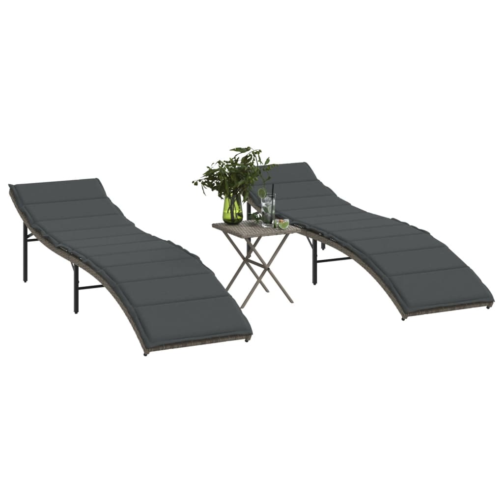 Sonnenliegen 2 Stk. mit Tisch Grau Poly Rattan